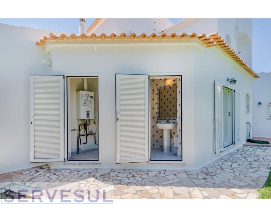 Moradia T5 para Venda em Porches Foto 57