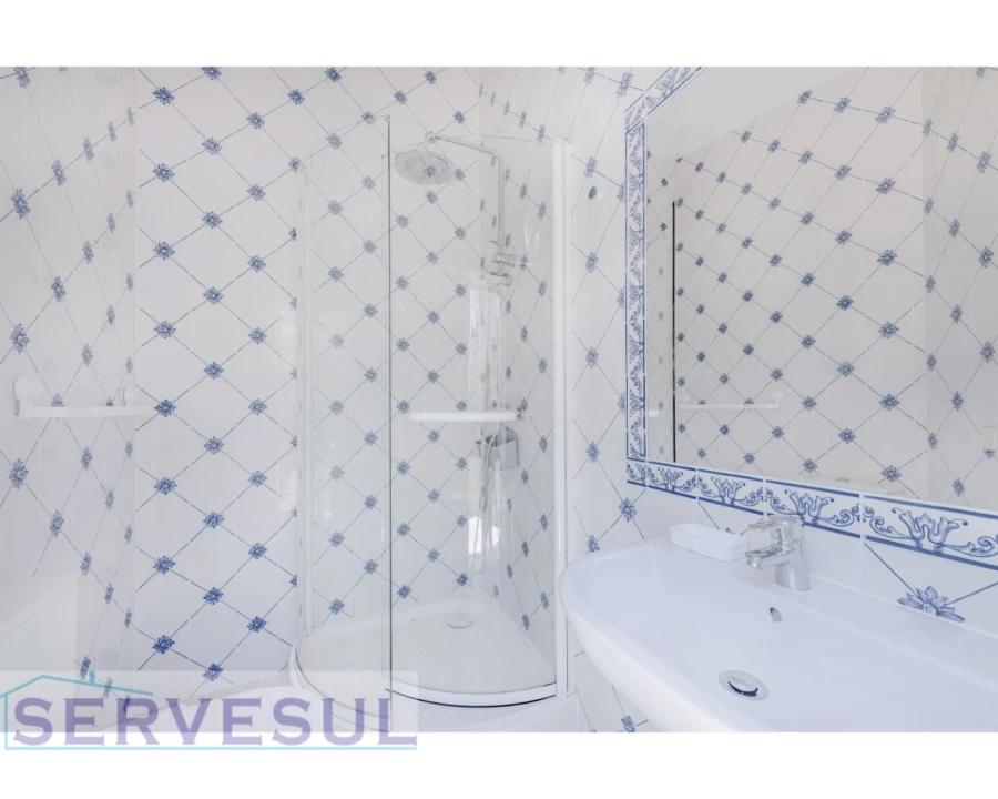 Moradia T5 para Venda em Porches Foto 60