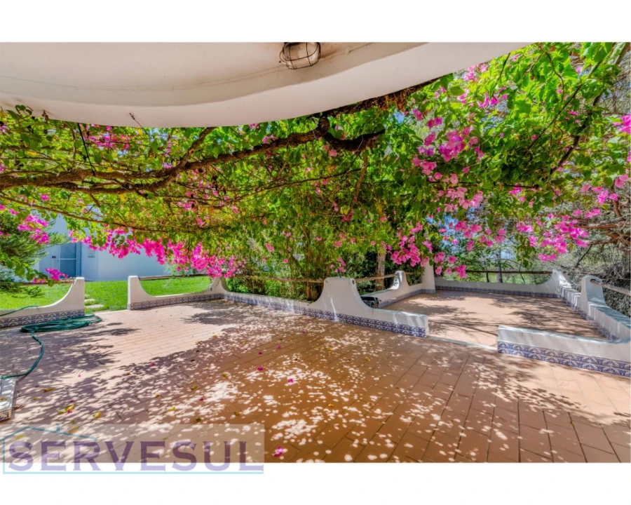 Moradia T5 para Venda em Porches Foto 63