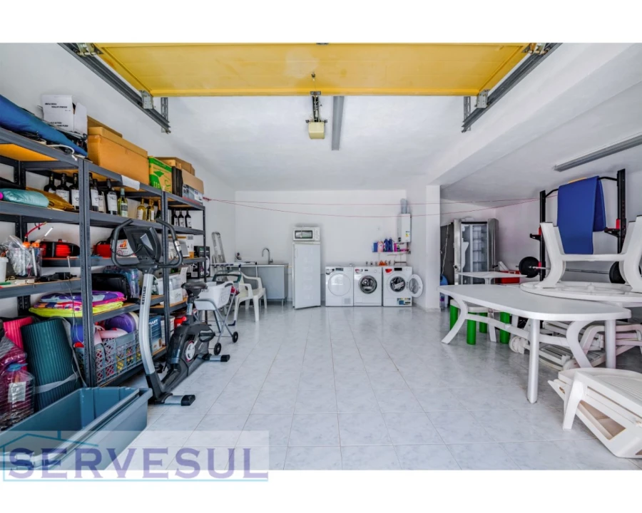 Moradia T5 para Venda em Porches Foto 75