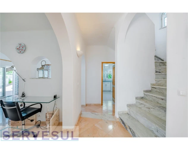 Moradia T5 para Venda em Porches Foto 14