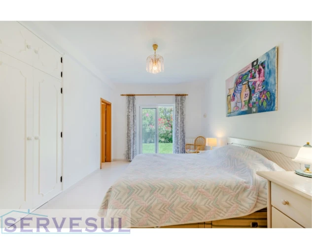 Moradia T5 para Venda em Porches Foto 28