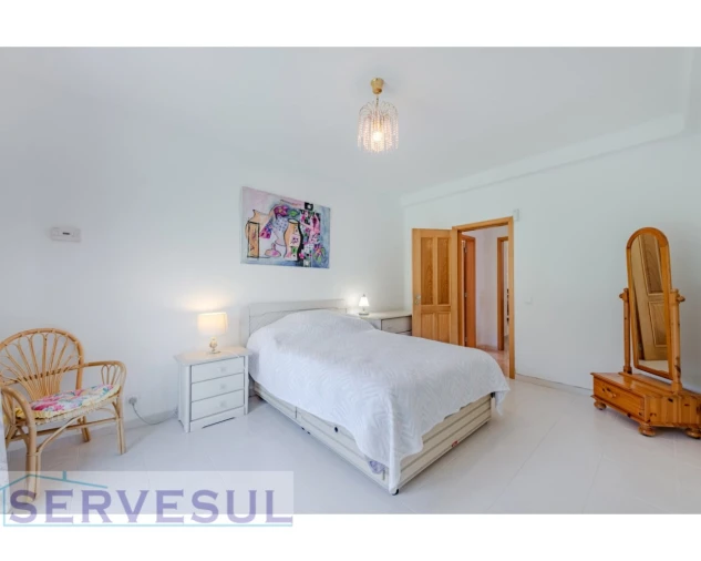 Moradia T5 para Venda em Porches Foto 29