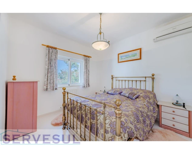 Moradia T5 para Venda em Porches Foto 39