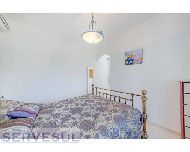 Moradia T5 para Venda em Porches Foto 40