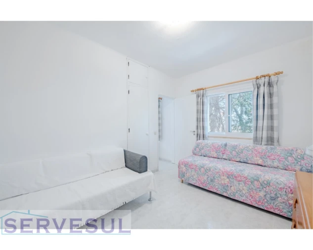 Moradia T5 para Venda em Porches Foto 53