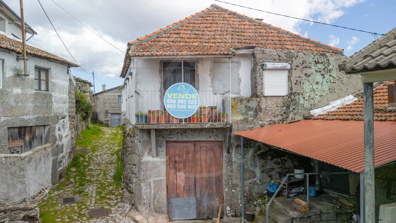 Moradia T2 para Venda em Vreia de Jales Foto 3