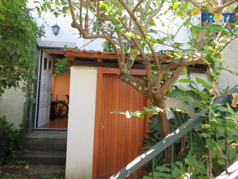 Moradia T2 para Venda em Castanheira de Pêra e Coentral Foto 8