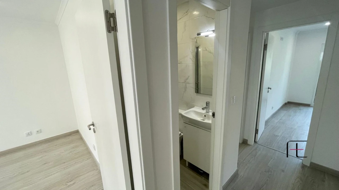 Apartamento T2 para Venda em Mina de Água Foto 4
