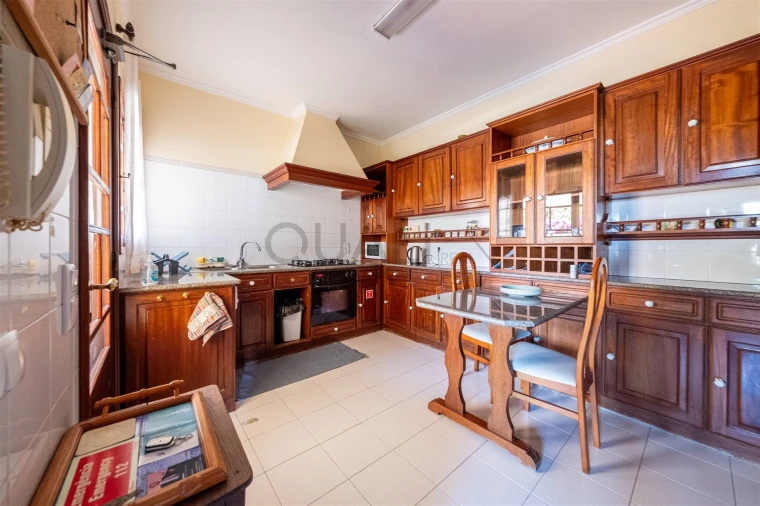 Moradia T3 para Venda em São Gonçalo Foto 4