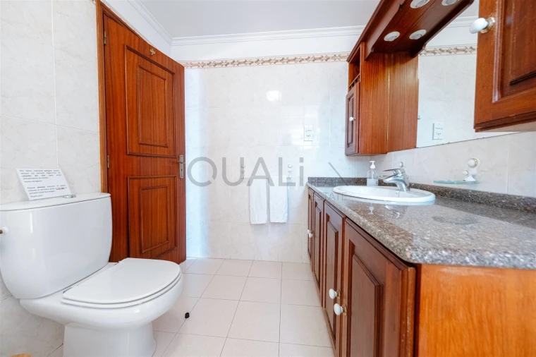 Moradia T3 para Venda em São Gonçalo Foto 6