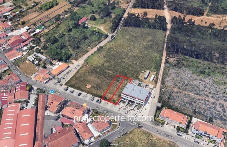 Terreno para Venda em Silvalde Foto 1