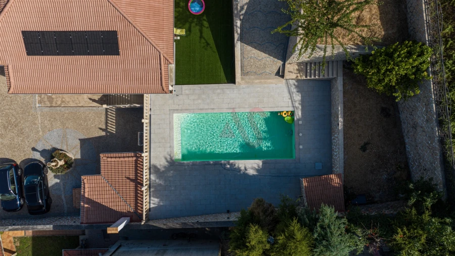 Moradia T6 para Venda em Vilar de Ferreiros Foto 39