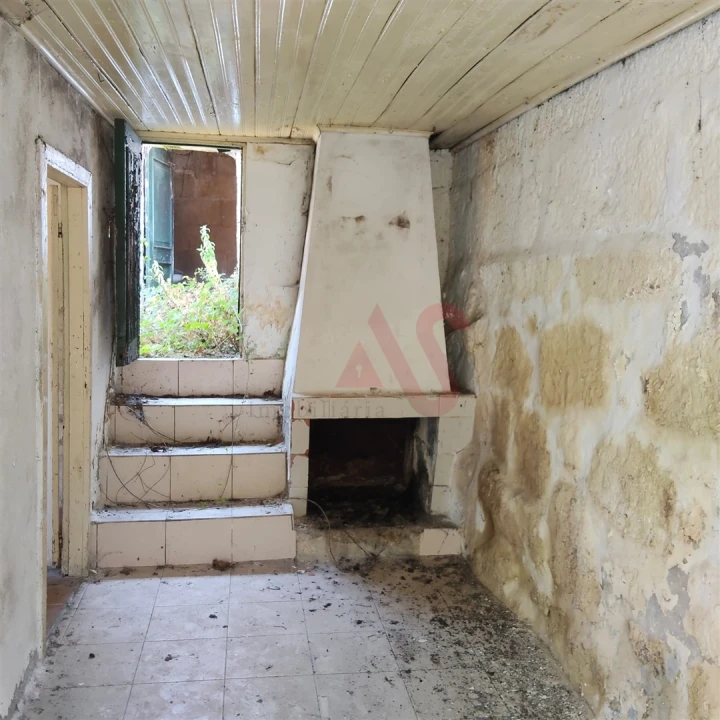 Moradia T2 para Venda em Regadas Foto 16