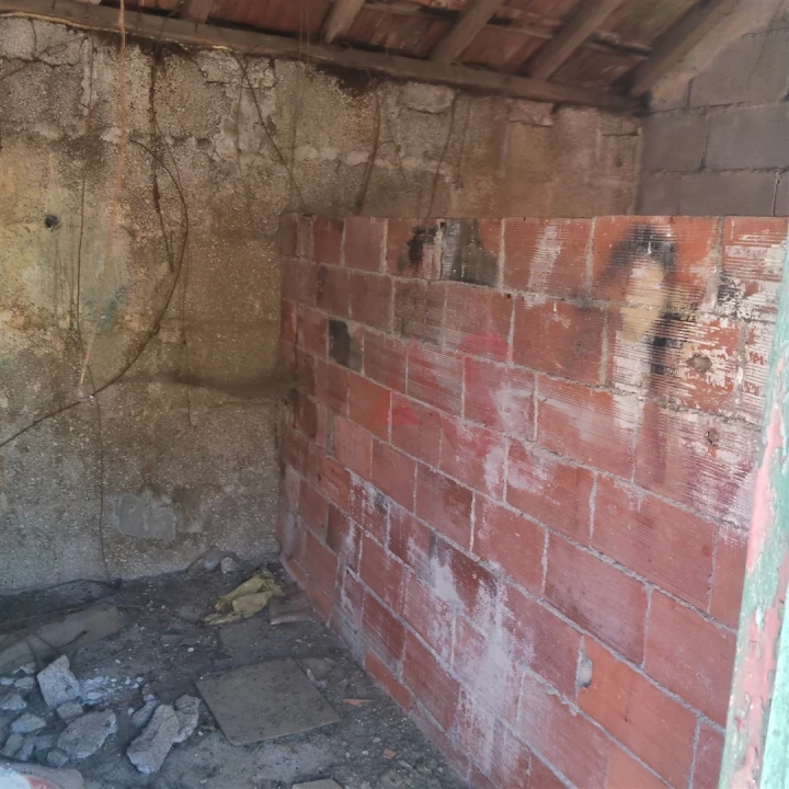 Moradia T2 para Venda em Regadas Foto 10