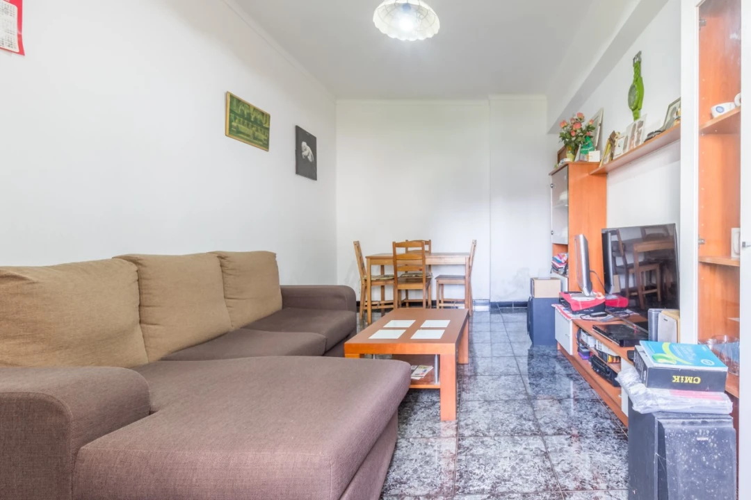 Apartamento T3 para Venda em Seixal, Arrentela e Aldeia de Paio Pires Foto 3