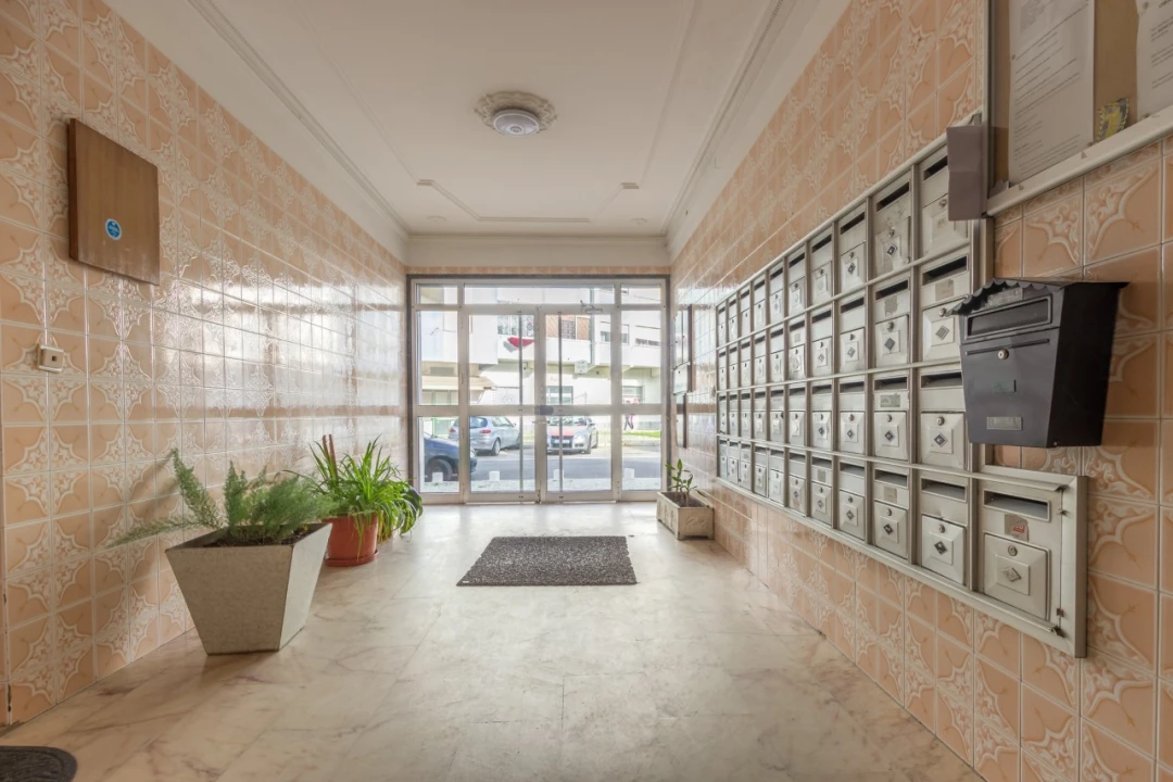 Apartamento T3 para Venda em Seixal, Arrentela e Aldeia de Paio Pires Foto 17