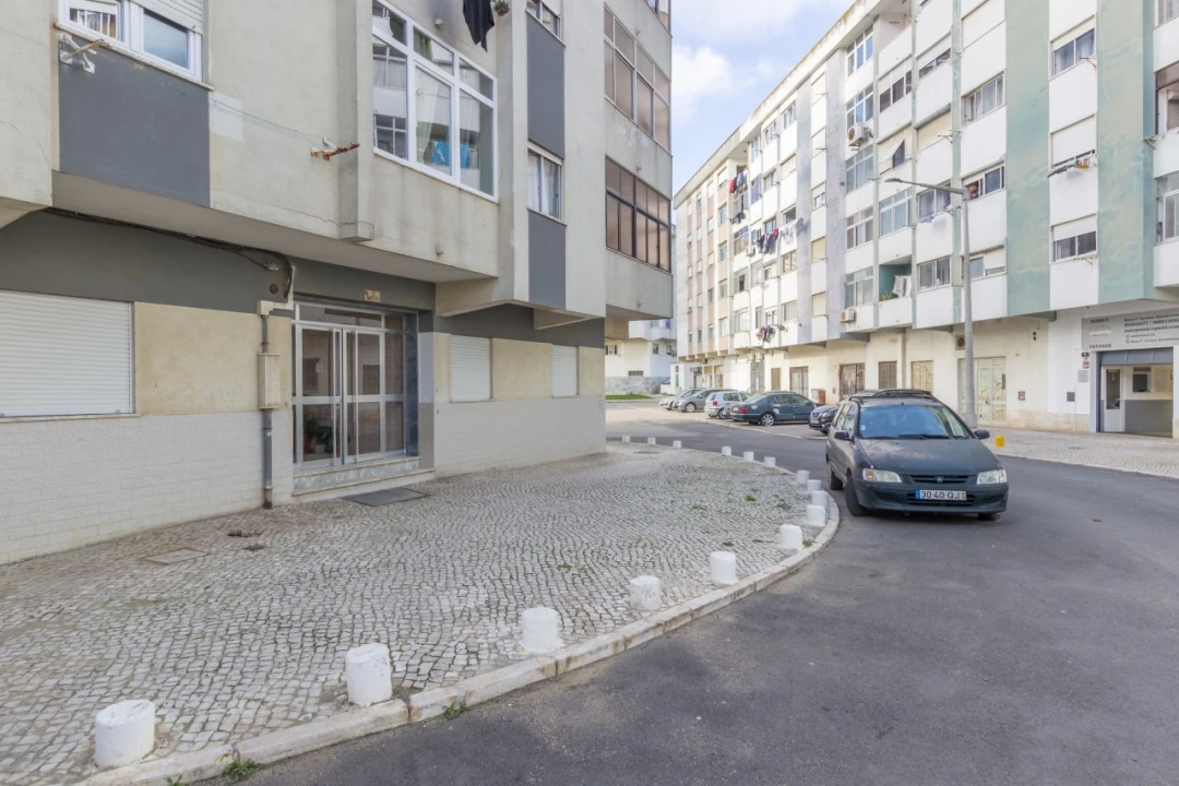 Apartamento T3 para Venda em Seixal, Arrentela e Aldeia de Paio Pires Foto 20