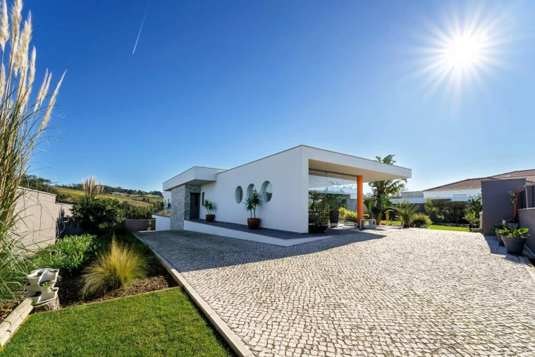 Moradia T3 para Venda em Atouguia da Baleia Foto 4