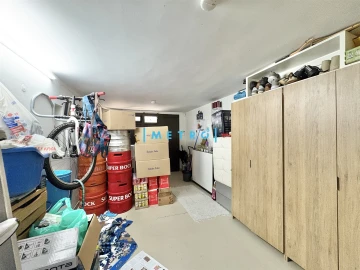 Moradia T1 para Venda em Paranhos