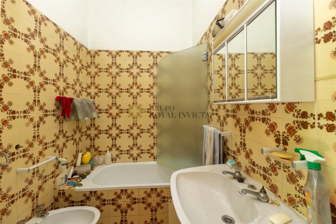 Prédio para Venda em Cedofeita, Santo Ildefonso, Sé, Miragaia, São Nicolau e Vitória Foto 23