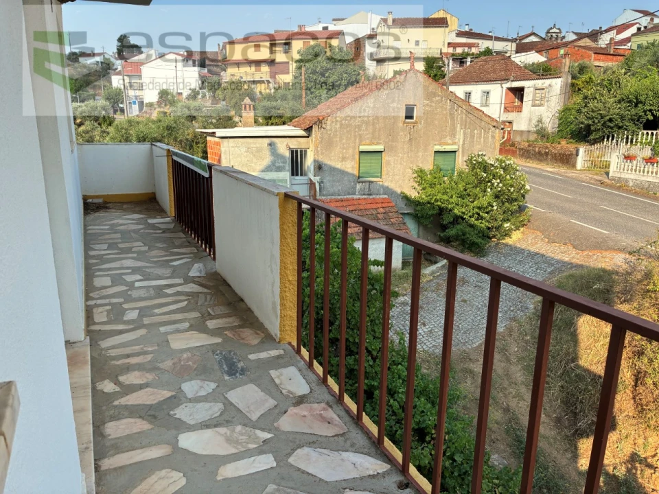 Moradia T5 para Venda em Lavacolhos Foto 33