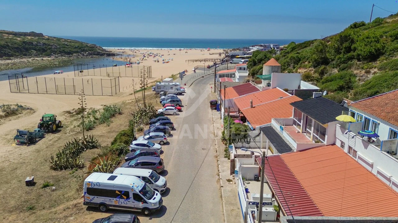 Moradia T3 para Venda em Carvoeira Foto 5