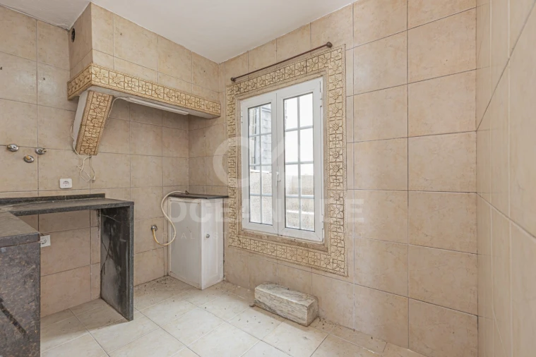 Moradia T3 para Venda em Carvoeira Foto 16