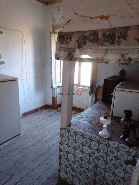 Moradia T3 para Venda em São Vicente do Paul e Vale de Figueira