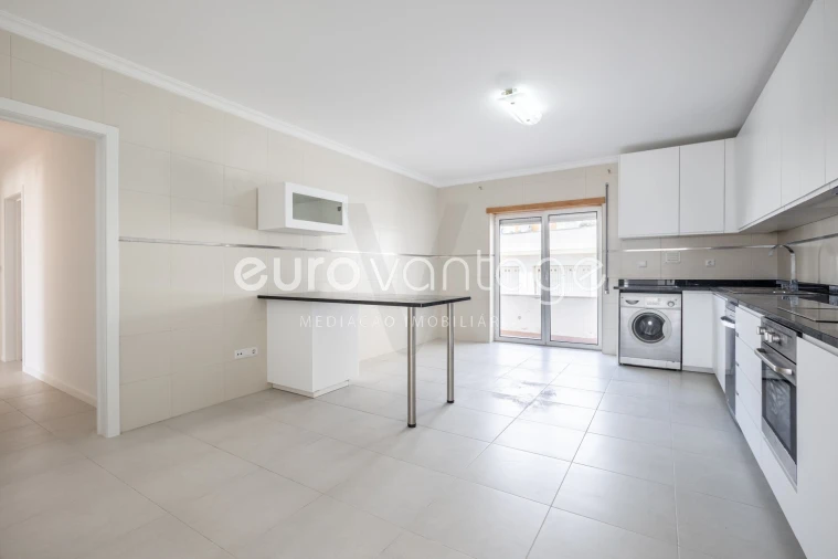 Apartamento T3 para Venda em Pataias e Martingança Foto 7