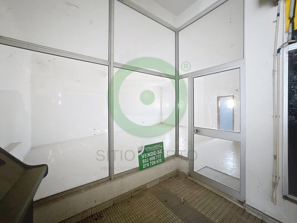 Loja para Venda em Valpaços e Sanfins Foto 2