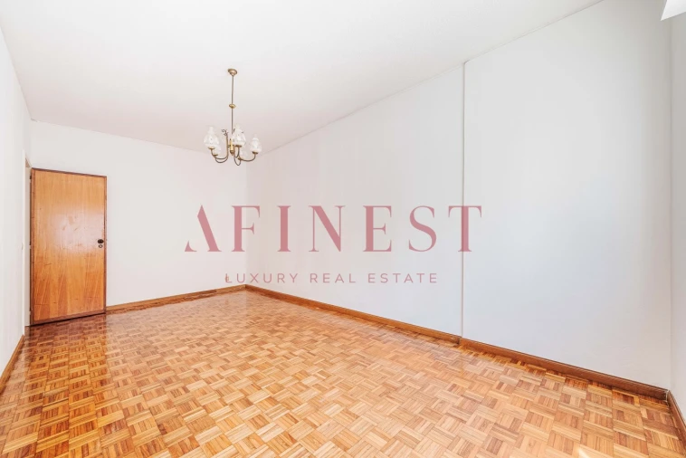 Apartamento T2 para Arrendamento em Algueirão-Mem Martins Foto 6