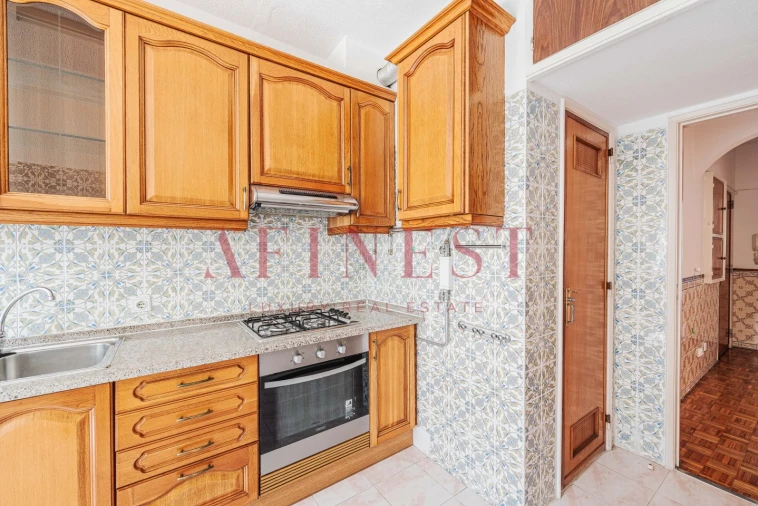 Apartamento T2 para Arrendamento em Algueirão-Mem Martins Foto 11