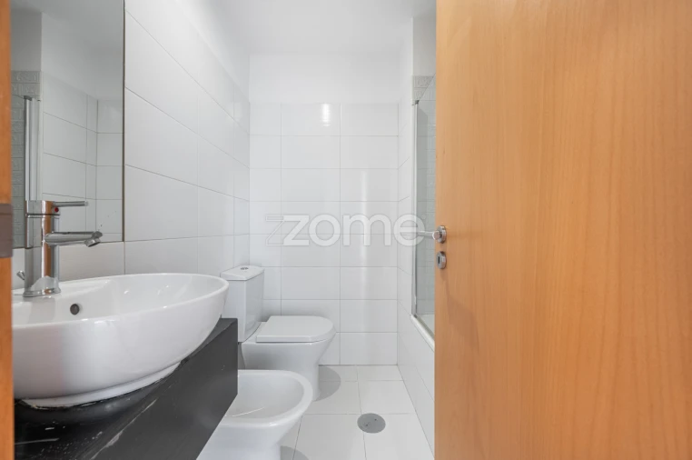 Apartamento T1 para Arrendamento em Paranhos Foto 10