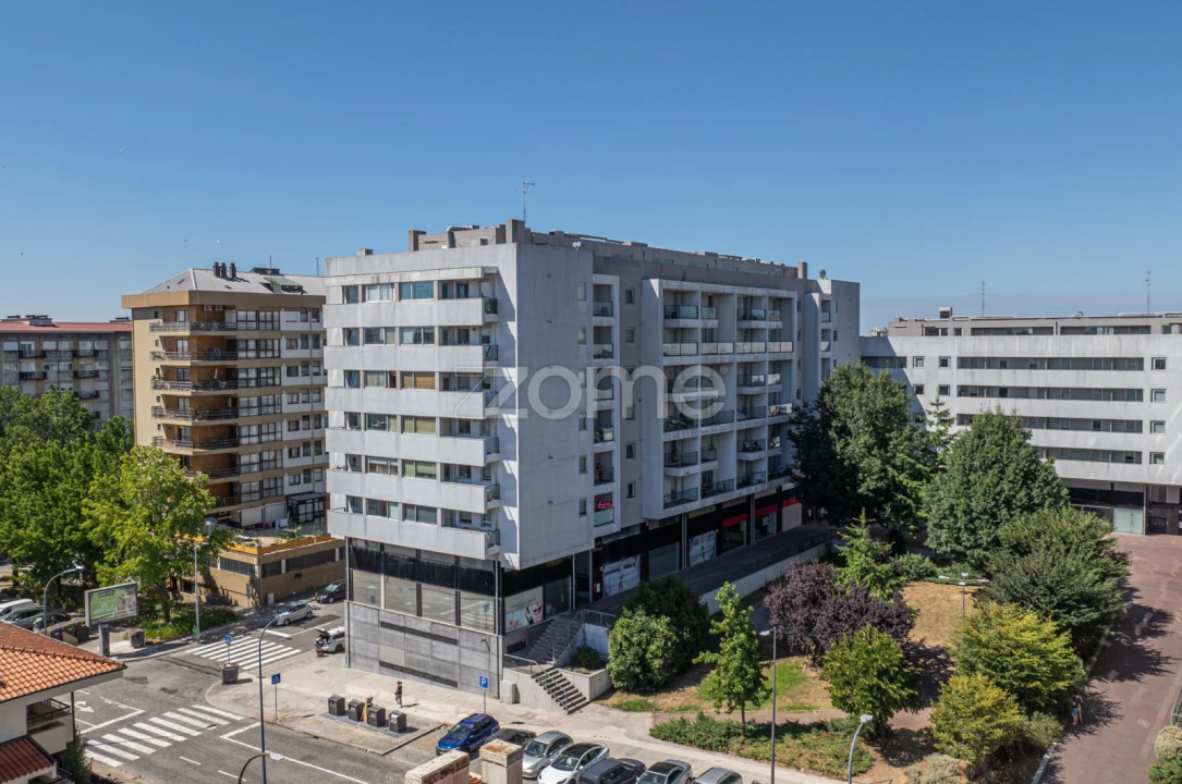 Apartamento T1 para Arrendamento em Paranhos Foto 2