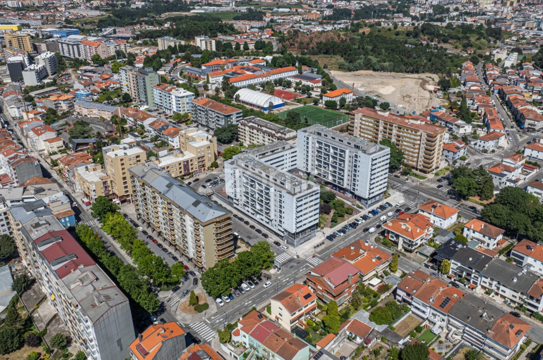 Apartamento T1 para Arrendamento em Paranhos Foto 22