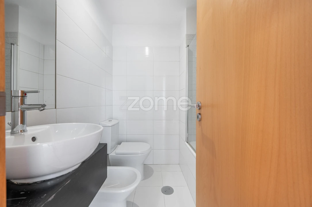 Apartamento T1 para Arrendamento em Paranhos Foto 10