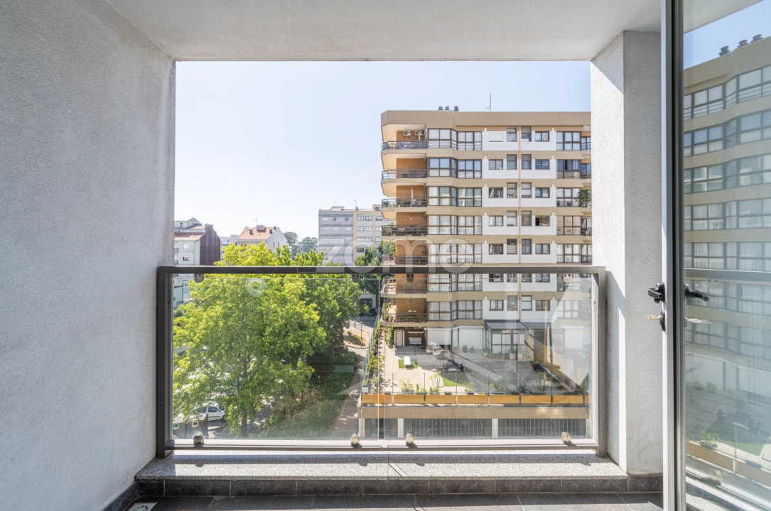Apartamento T1 para Arrendamento em Paranhos Foto 1