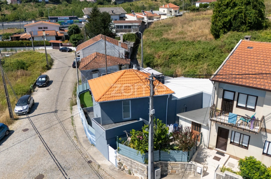Moradia T2 para Venda em Fânzeres e São Pedro da Cova Foto 38