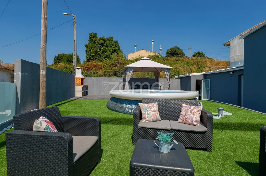 Moradia T2 para Venda em Fânzeres e São Pedro da Cova Foto 9