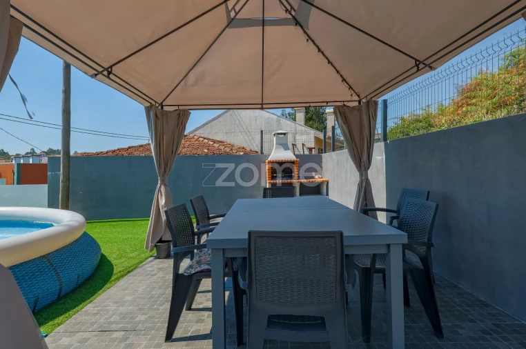 Moradia T2 para Venda em Fânzeres e São Pedro da Cova Foto 7