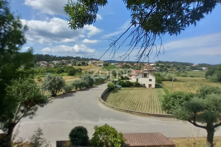 Moradia T4 para Venda em Cercosa Foto 15