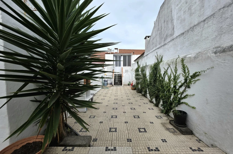 Moradia T3 para Venda em Ribeira Grande (Matriz) Foto 21