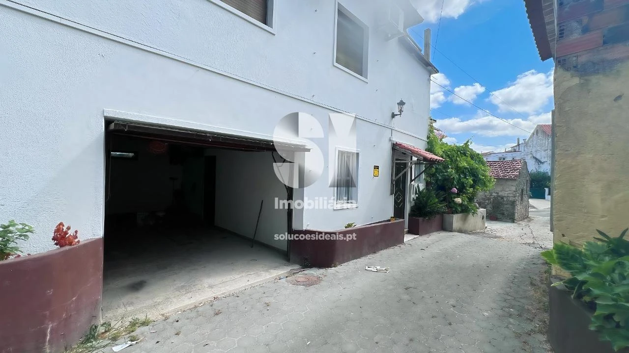 Moradia T4 para Venda em Arrabal Foto 22