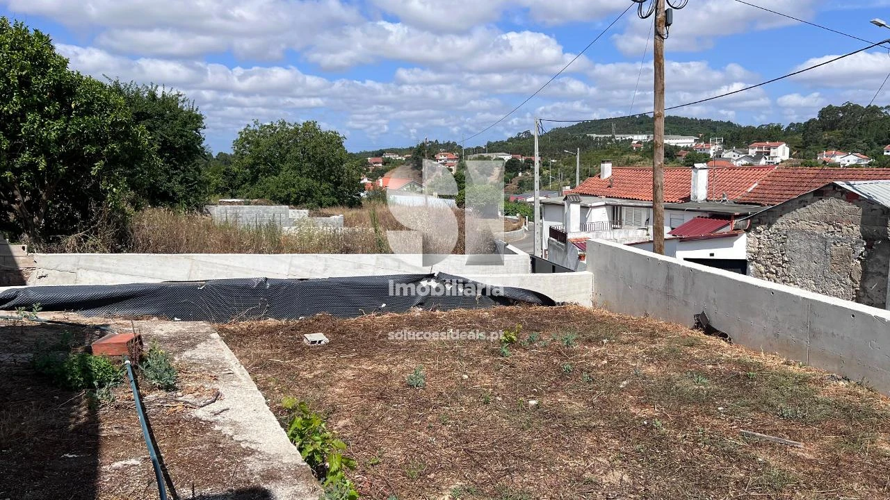 Moradia T4 para Venda em Arrabal Foto 19