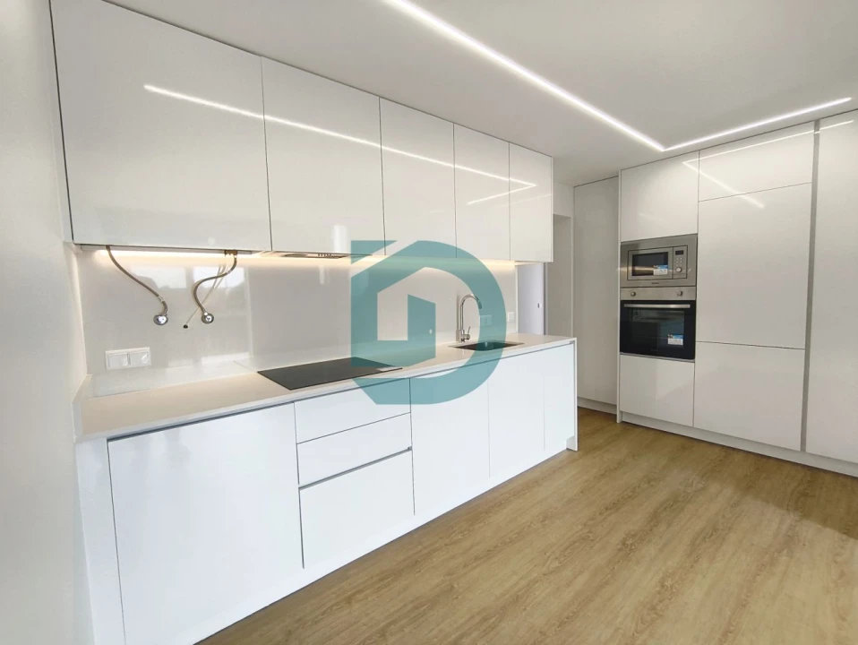 Moradia T2 para Venda em Aver-O-Mar, Amorim e Terroso Foto 1