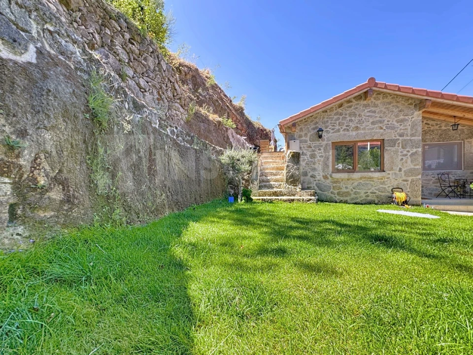 Moradia T1 para Venda em Cerdal Foto 7