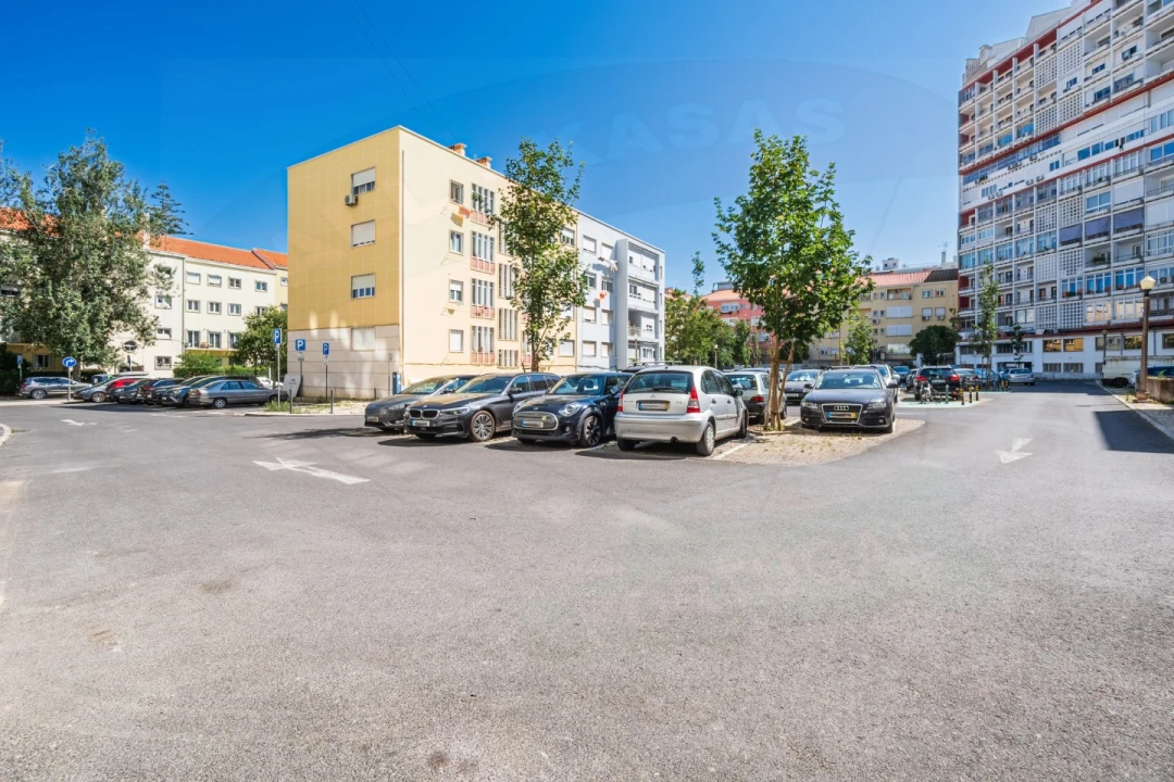 Escritório para Venda em Alvalade Foto 88