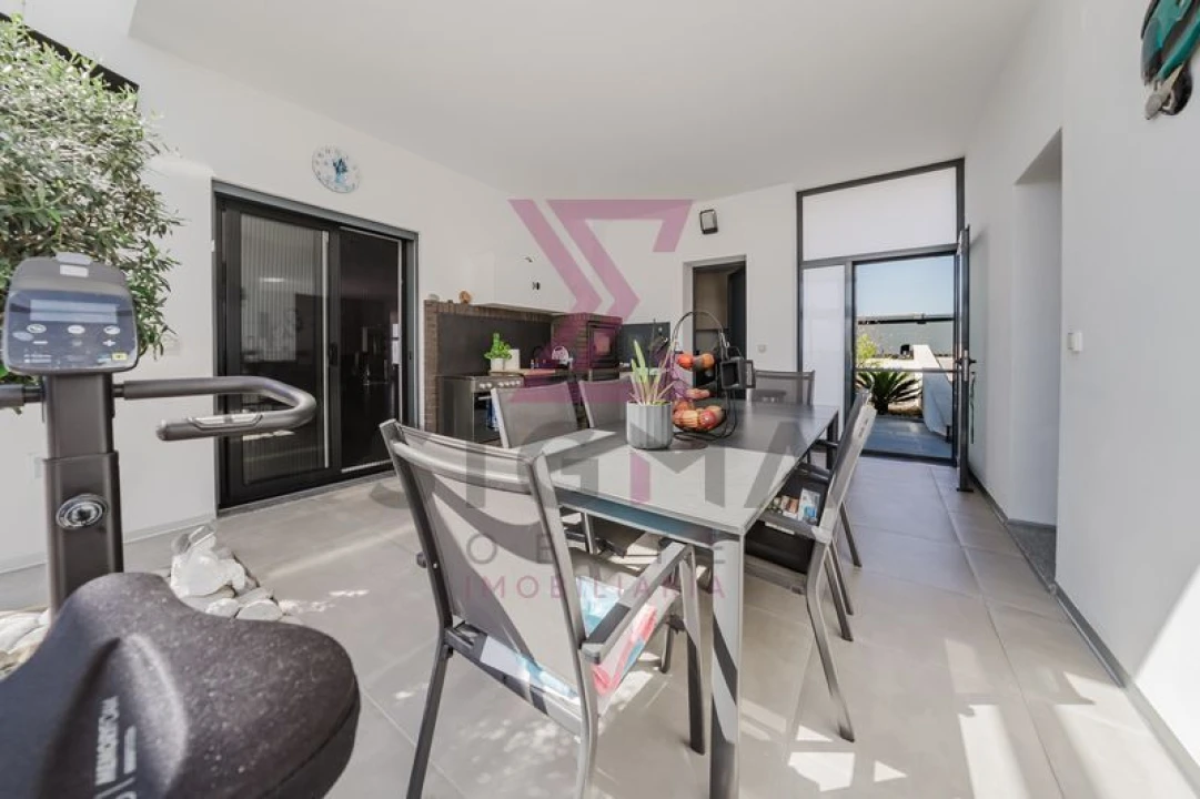 Moradia T4 para Venda em Roliça Foto 10