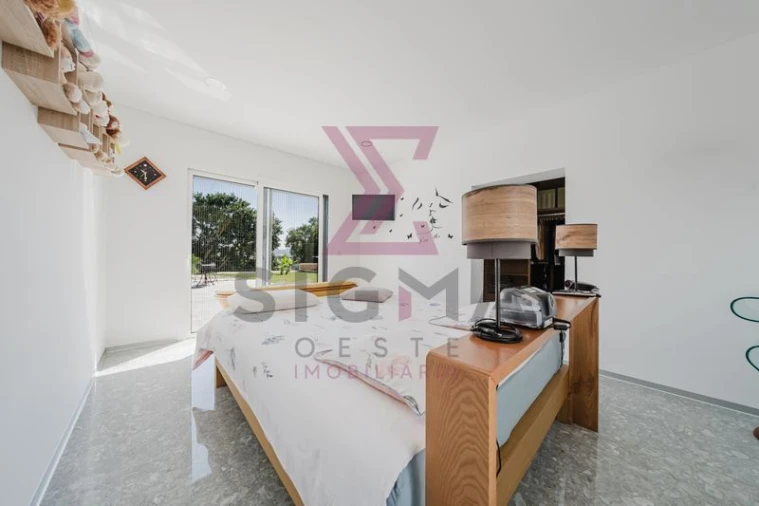 Moradia T4 para Venda em Roliça Foto 26